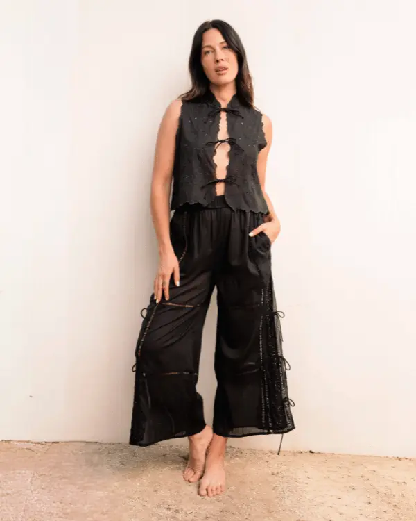 Alternative view of Mysore Vest - Capri Set | Sand Cloud