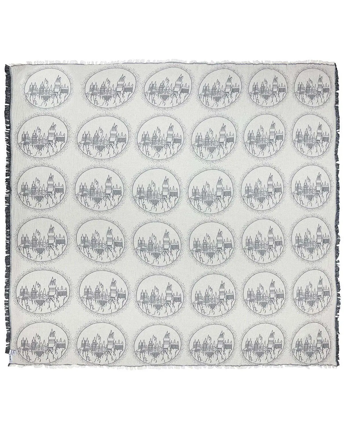 Hogwarts Castle - PARTY BLANKET | Sand Cloud - Image 3