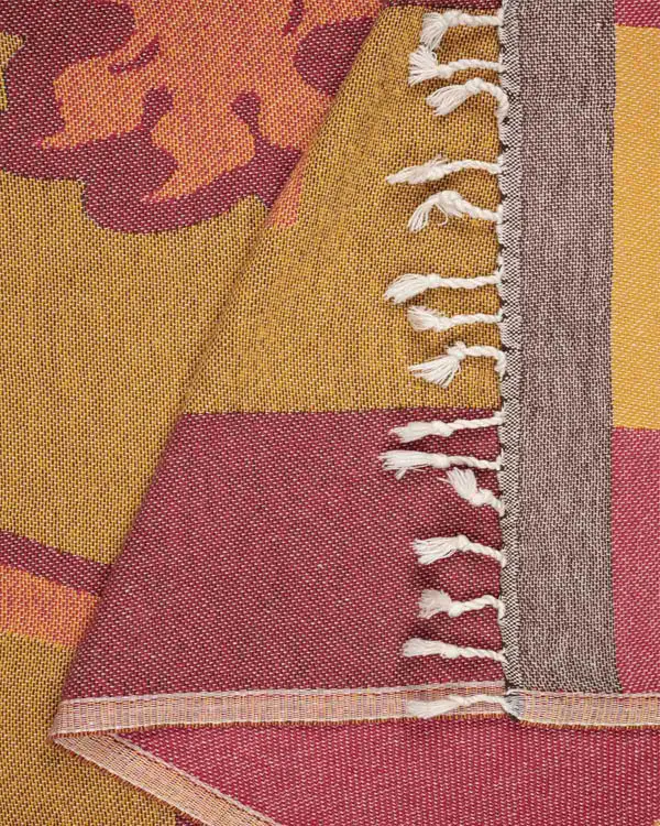 Gryffindor Crest Blanket | Sand Cloud - Image 5