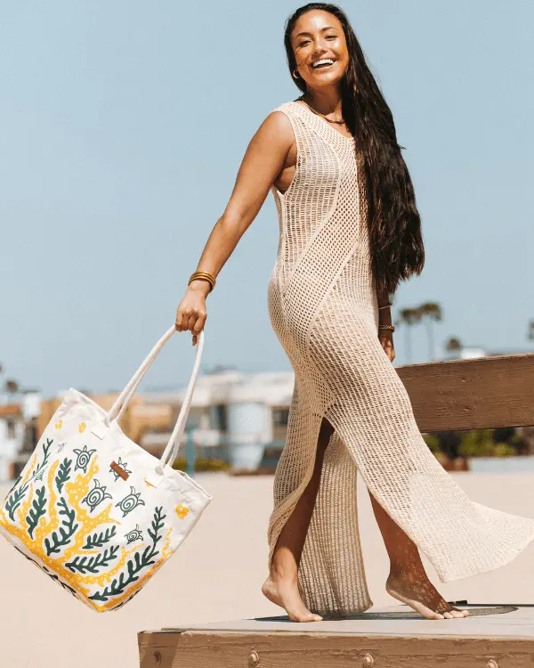 Swimming Turtles Beach Tote | Sand Cloud - Image 3
